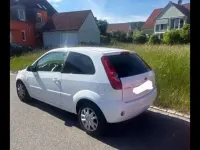 Gebraucht Ford Fiesta 69 PS (50 kW) 2008 Weiß Kleinwagen
