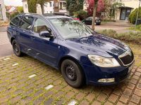 Gebraucht Skoda Octavia Ambition 140 PS (102 kW) 2012 Blau Kombi