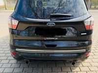 Gebraucht Ford Kuga Vignale 150 PS (110 kW) 2017 Schwarz SUV