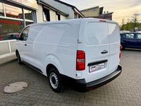 Gebraucht Toyota Proace 144 PS (105 kW) 2024 Weiß Van / Kleinbus