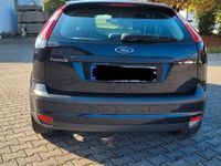 Gebraucht Ford Focus 116 PS (85 kW) 2005 Schwarz Limousine