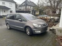 Gebraucht Ford Galaxy Trend 163 PS (119 kW) 2014 Grau Van / Kleinbus