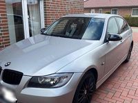 Gebraucht BMW 320 170 PS (125 kW) 2007 Silber Limousine