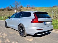 Gebraucht Volvo V60 Plus 197 PS (144 kW) 2023 Silber Kombi