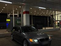 Gebraucht BMW 320 177 PS (130 kW) 2009 Grau Kombi