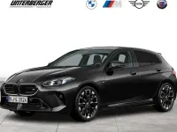 Gebraucht BMW M135 Performance 300 PS (220 kW) 2025 Saphirschwarz Kleinwagen