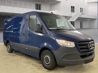 Second-hand Mercedes Sprinter 143 CP (105 kW) 2019 Albastru Van