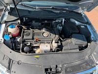 Gebraucht VW Passat 122 PS (89 kW) 2010 Silber Limousine