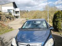 Second-hand Mercedes E200 193 CP (141 kW) 2007 Albastru Break