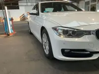 Gebraucht BMW 320 Sport Line 184 PS (135 kW) 2012 Weiß Limousine