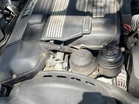 Second-hand BMW 525 192 CP (141 kW) 2002 Albastru Berlinǎ