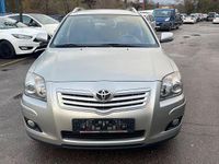 Gebraucht Toyota Avensis Team 129 PS (94 kW) 2009 Silber Kombi