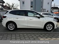 Gebraucht BMW 220 Active Tourer Performance 156 PS (114 kW) 2023 Weiß Van / Kleinbus
