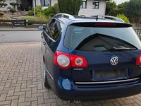 Gebraucht VW Passat 140 PS (102 kW) 2009 Blau Kombi