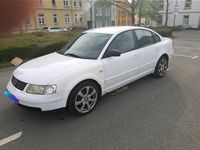 Gebraucht VW Passat 125 PS (91 kW) 1997 Weiß Limousine