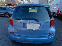 Gebraucht Toyota Verso-S 99 PS (72 kW) 2012 Blau Van / Kleinbus