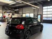 Gebraucht VW Golf V 140 PS (102 kW) 2005 Schwarz Kleinwagen