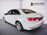 Używany Audi A4 S-Line 190 KM (139 kW) 2018 Biały Sedan/Limuzyna