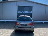 Gebraucht Mercedes B180 116 PS (85 kW) 2011 Schwarz Kleinwagen