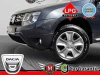 Gebraucht Dacia Duster Prestige 105 PS (77 kW) 2014 Grau SUV