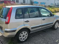 Gebraucht Ford Fusion 80 PS (58 kW) 2009 Kleinwagen
