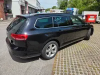 Gebraucht VW Passat Trendline 150 PS (110 kW) 2018 Schwarz Kombi