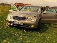 Gebraucht Mercedes E320 Avantgarde 305 PS (224 kW) 2003 Beige metallic Limousine