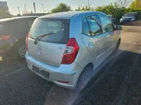Gebraucht Hyundai i10 Edition 69 PS (50 kW) 2013 Silber Kleinwagen
