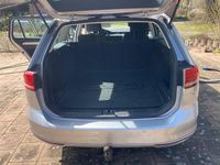 Gebraucht VW Passat 150 PS (110 kW) 2017 Silber Kombi
