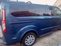 Gebraucht Ford Tourneo Titanium 131 PS (96 kW) 2019 Blau Van / Kleinbus