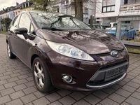 Gebraucht Ford Fiesta 90 PS (66 kW) 2010 Rot Kleinwagen