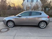 Gebraucht Alfa Romeo Giulietta Super 120 PS (88 kW) 2019 Grau Kleinwagen
