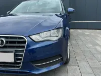 Gebraucht Audi A3 Sportback Attraction 110 PS (80 kW) 2014 Blau Kleinwagen