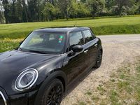Second-hand Mini ONE Classic 102 CP (75 kW) 2021 Negru Hatchback