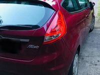 Gebraucht Ford Fiesta 82 PS (60 kW) 2009 Rot Kleinwagen