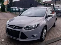 Gebraucht Ford Focus Titanium 125 PS (91 kW) 2014 Micastonesilber metallic Kombi
