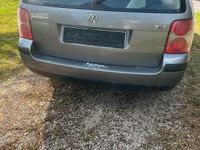 Gebraucht VW Passat 131 PS (96 kW) 2004 Grau Kombi