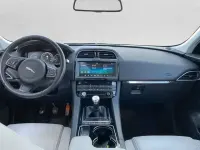 Gebraucht Jaguar F-Pace Prestige 180 PS (132 kW) 2017 Narvik black SUV