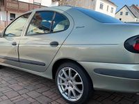 Gebraucht Renault Mégane 90 PS (66 kW) 1998 Grün Limousine