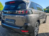 Gebraucht Peugeot 5008 Allure 131 PS (96 kW) 2022 Grau SUV