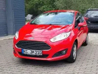 Używany Ford Fiesta Titanium 75 KM (55 kW) 2013 Czerwony Hatchback