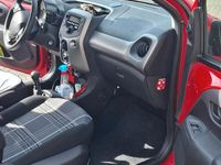 Second-hand Peugeot 108 70 CP (51 kW) 2017 Roșu Hatchback