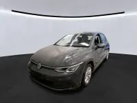 Gebraucht VW Golf VIII Life 110 PS (80 kW) 2023 Uranograu Limousine