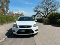 Gebraucht Ford Focus 80 PS (58 kW) 2010 Weiß Kleinwagen