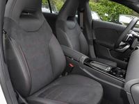 Gebraucht Mercedes CLA200 163 PS (119 kW) 2025 Weiss unilack polarweiss Kombi