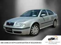 Gebraucht Skoda Octavia Ambiente 110 PS (80 kW) 2001 Silber Limousine