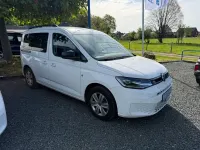 Usata VW Caddy 122 CV (89 kW) 2022 Bianco Monovolume
