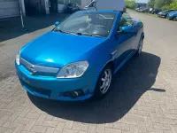 Używany Opel Tigra 125 KM (91 kW) 2006 Niebieski Kabriolet