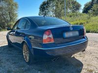 Usata VW Passat 275 CV (202 kW) 2003 Blu Berlina