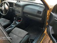 Gebraucht VW Golf Cabriolet 90 PS (66 kW) 1999 Gelb Cabrio